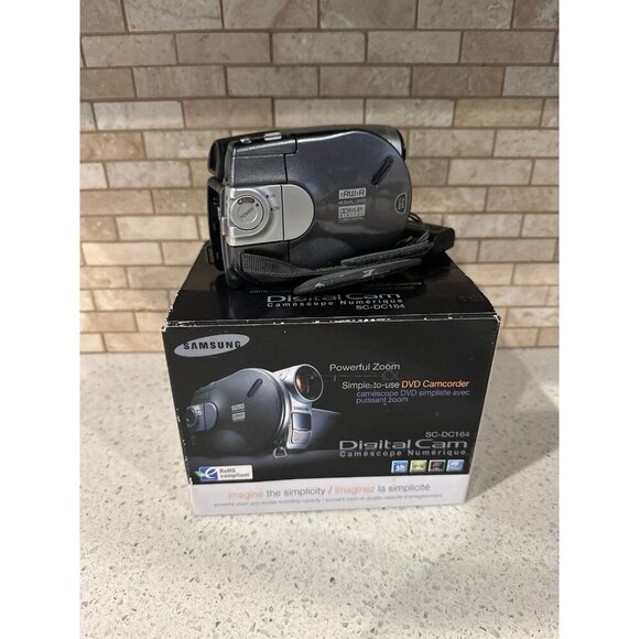 Samsung SC-DC564 DVD Digital Cam NTSC Camcorder - Picture 1 of 5